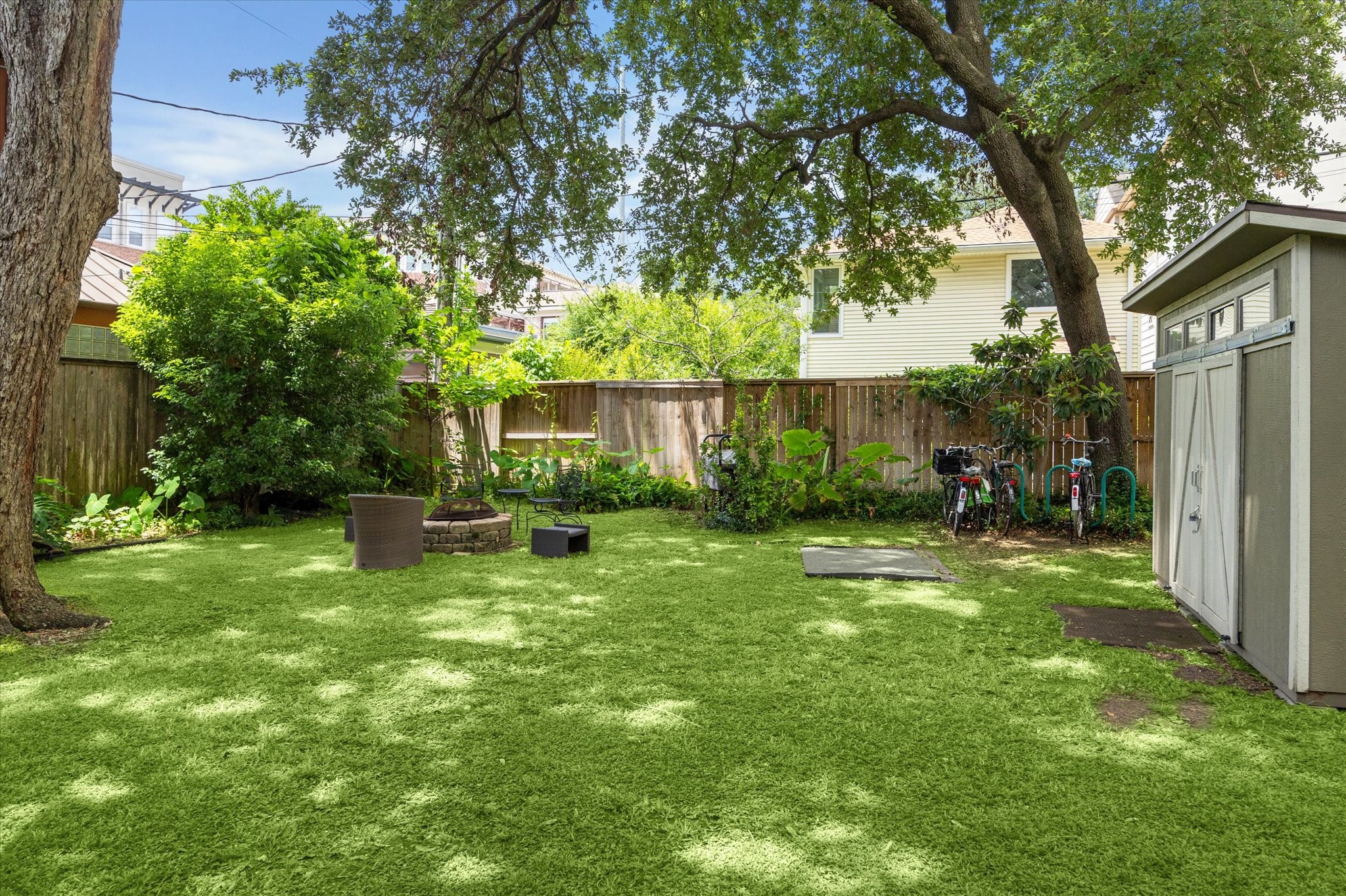 1656 Norfolk Street Houston, TX 77006 - Photo 39 of 43