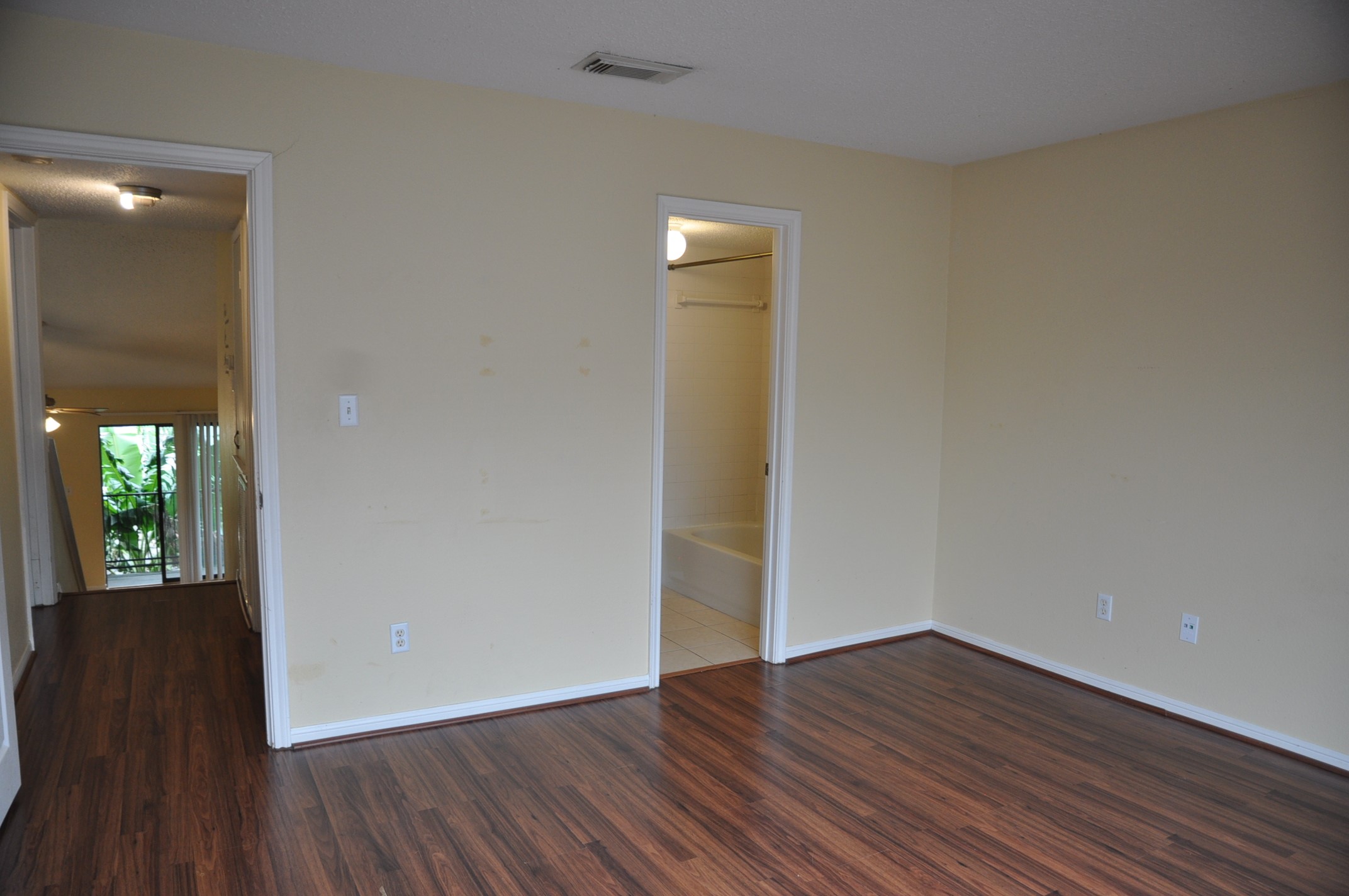 3754 Tanglewilde Street, Unit C16 Houston, TX 77063 - Photo 21 of 33