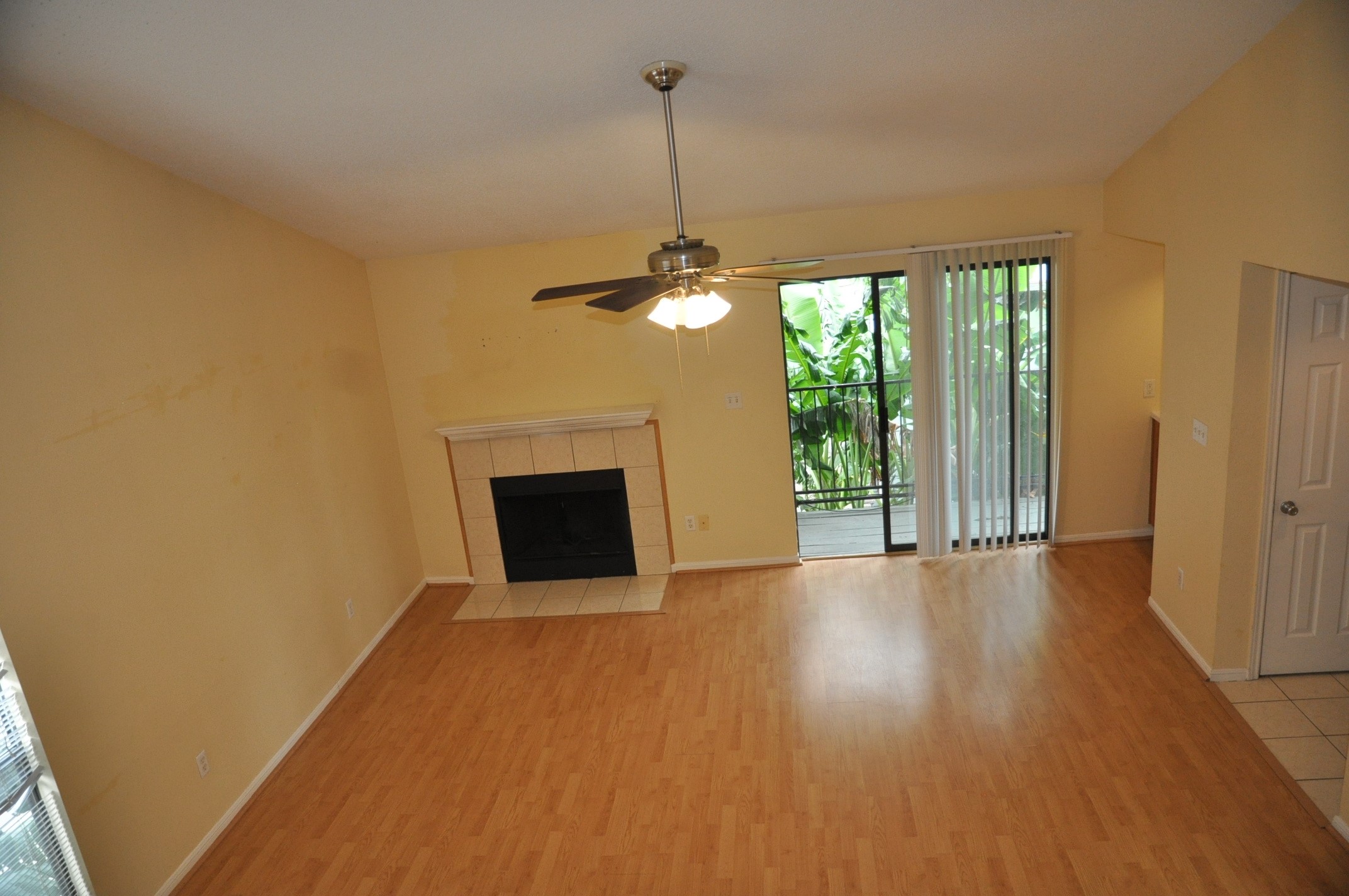 3754 Tanglewilde Street, Unit C16 Houston, TX 77063 - Photo 28 of 33