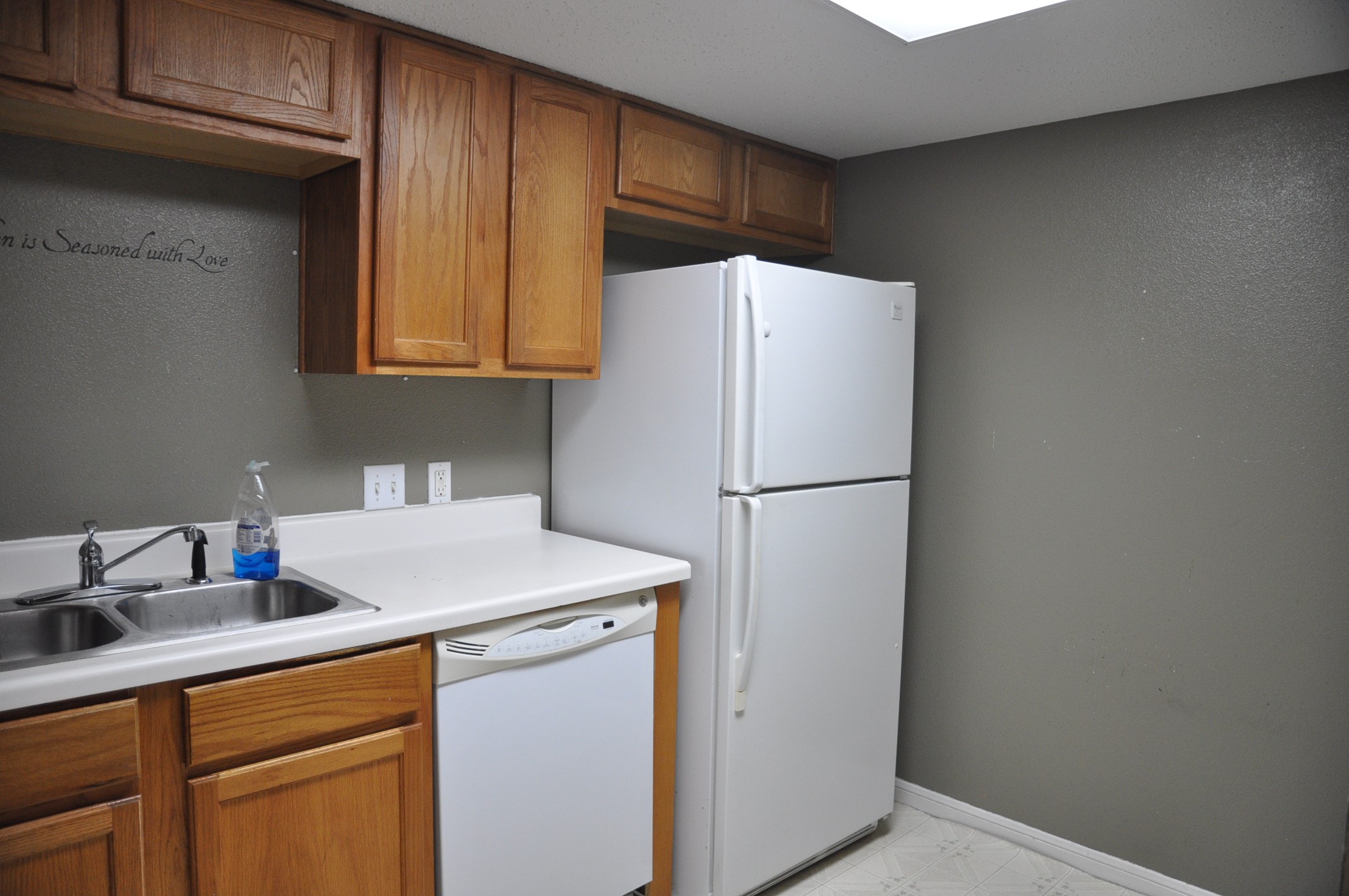 3754 Tanglewilde Street, Unit C16 Houston, TX 77063 - Photo 8 of 33