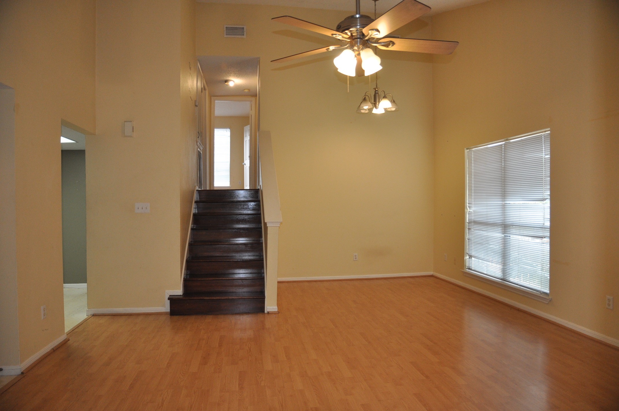 3754 Tanglewilde Street, Unit C16 Houston, TX 77063 - Photo 9 of 33