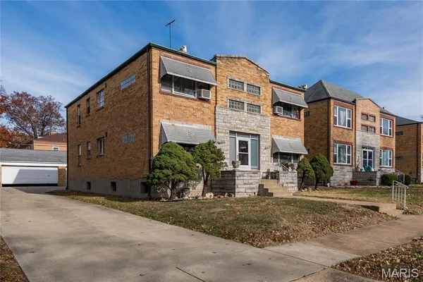$1,295 | 7118 Jamieson Avenue, Unit A, St. Louis, MO 63109