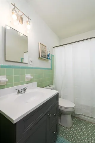 $1,595 | 7118 Jamieson Avenue, Unit A, St. Louis, MO 63109