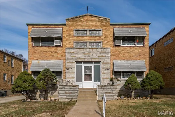 $1,295 | 7118 Jamieson Avenue, Unit A, St. Louis, MO 63109