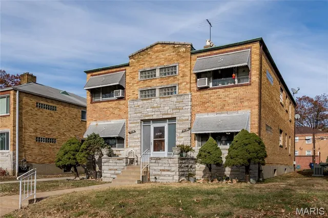 $1,595 | 7118 Jamieson Avenue, Unit A, St. Louis, MO 63109