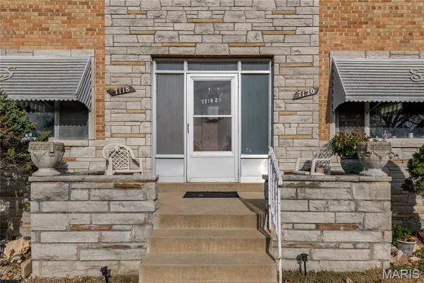 $1,295 | 7118 Jamieson Avenue, Unit A, St. Louis, MO 63109
