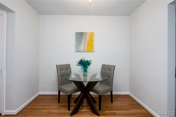 $1,295 | 7118 Jamieson Avenue, Unit A, St. Louis, MO 63109