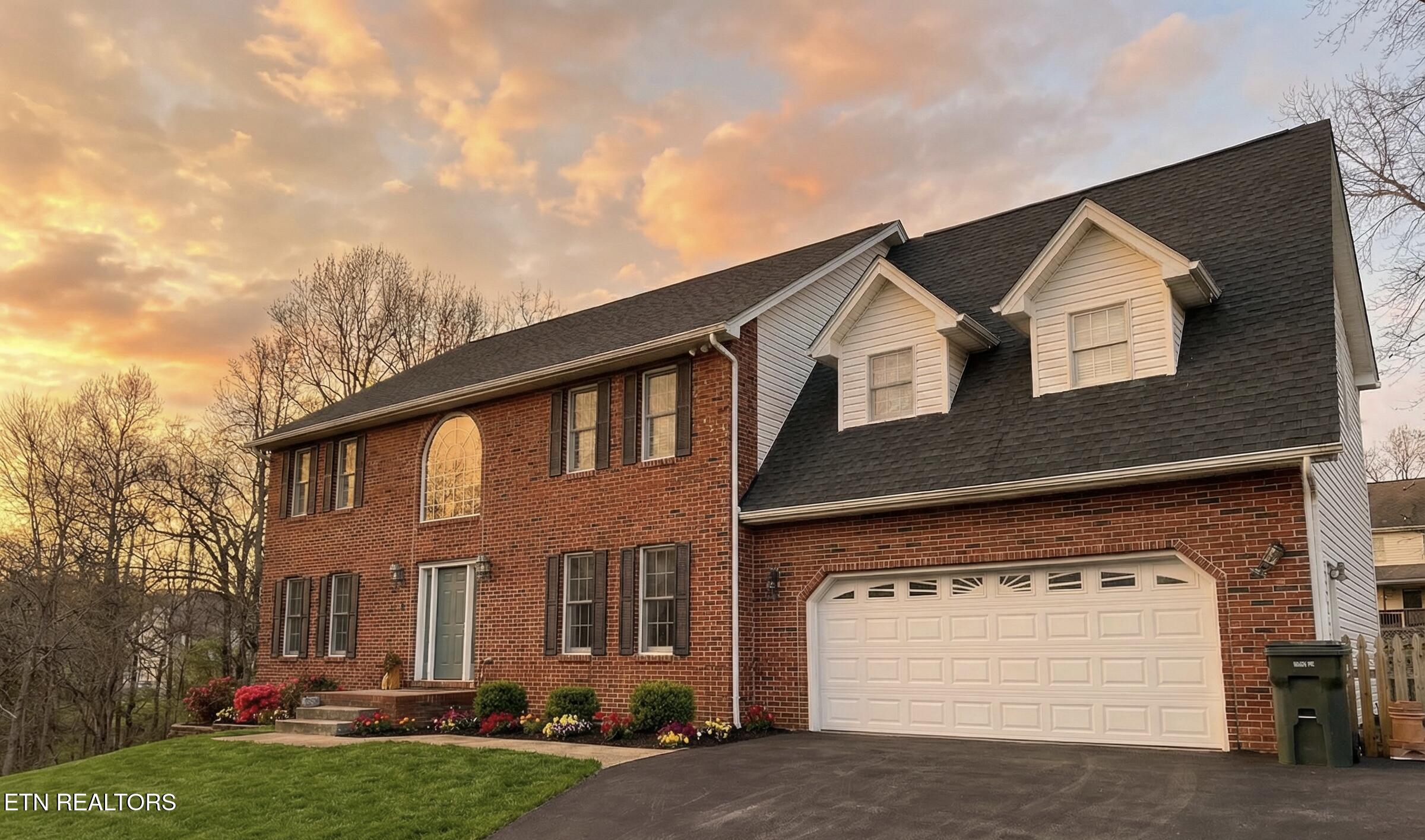 124 Lazy Lane Gray, TN 37615 - Photo 2 of 25 O