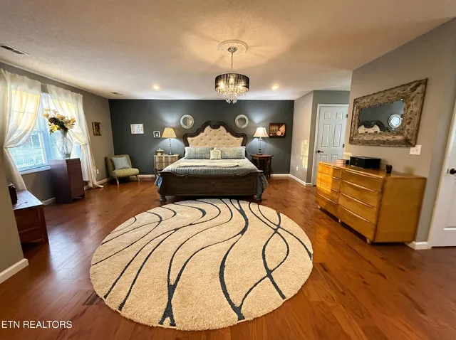 $689,900 | 124 Lazy Lane, Gray, TN 37615