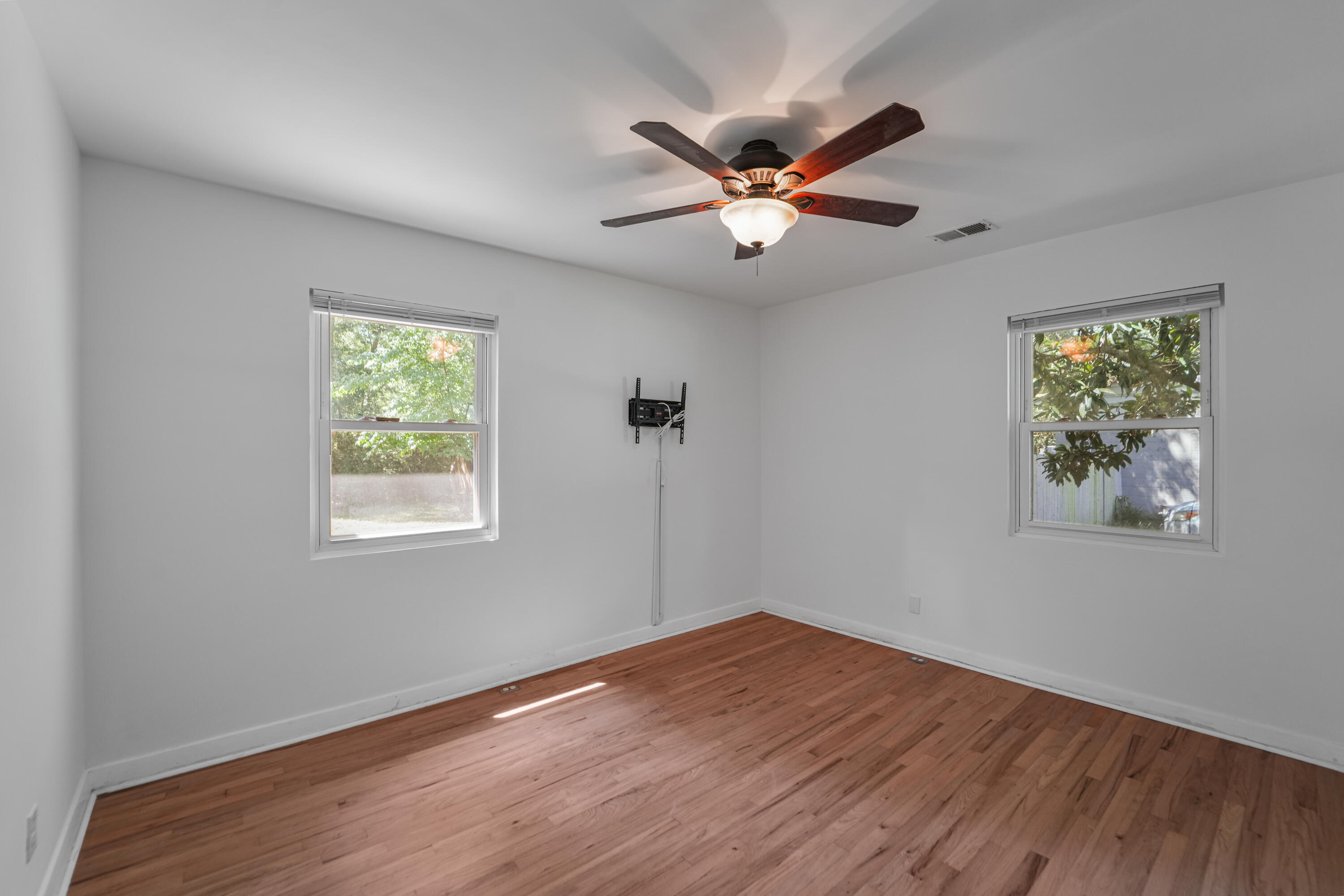 1749 Lady Ashley Street Charleston, SC 29412 - Photo 17 of 31 17) 62630-68c03bc38160f