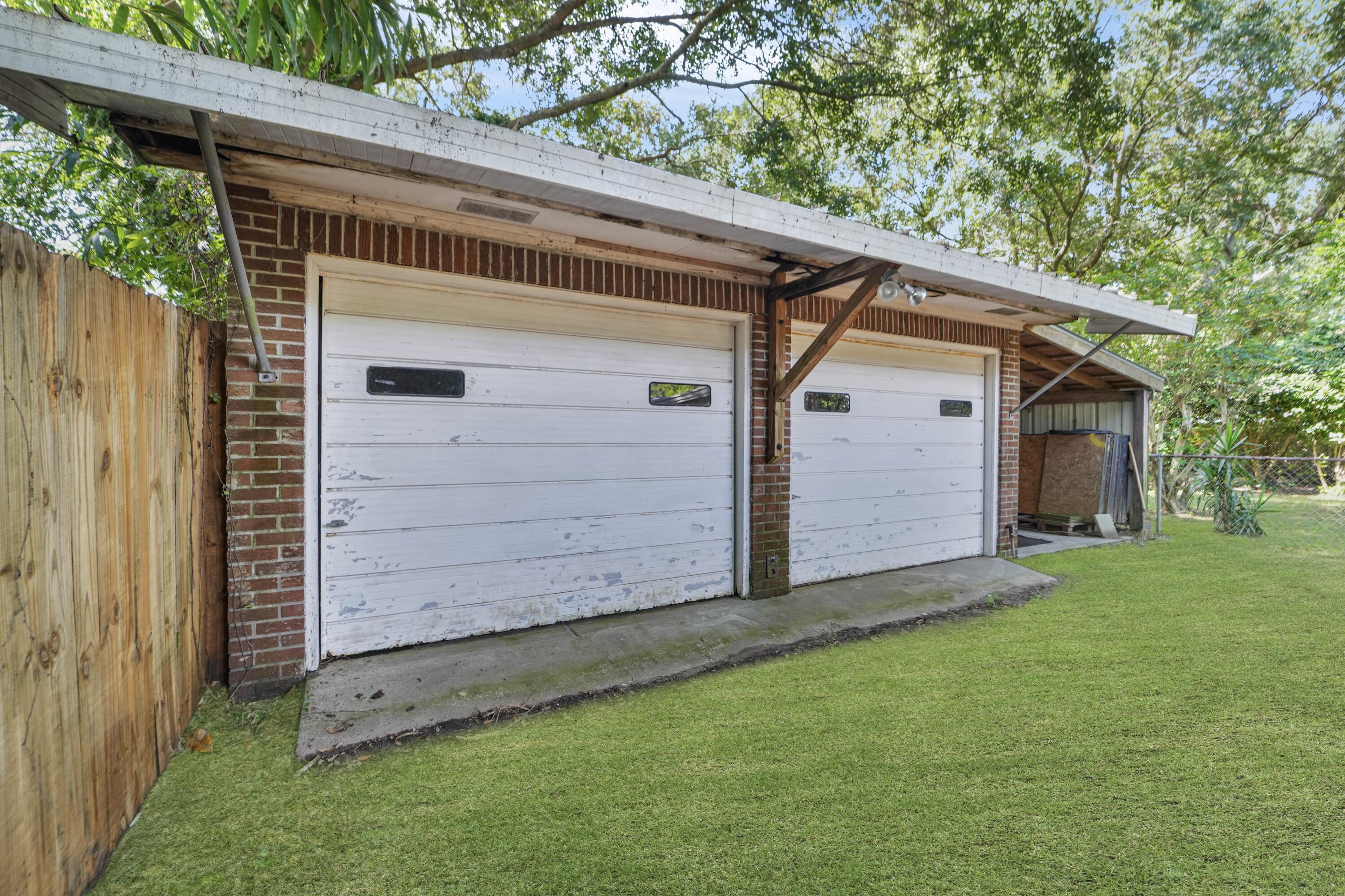 1749 Lady Ashley Street Charleston, SC 29412 - Photo 27 of 31 27) 62630-68c03bbcb9fa7