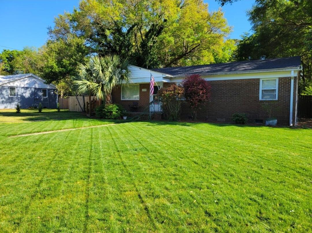 1749 Lady Ashley Street Charleston, SC 29412 - Photo 3 of 31 3) 62630-68c03bd498af1