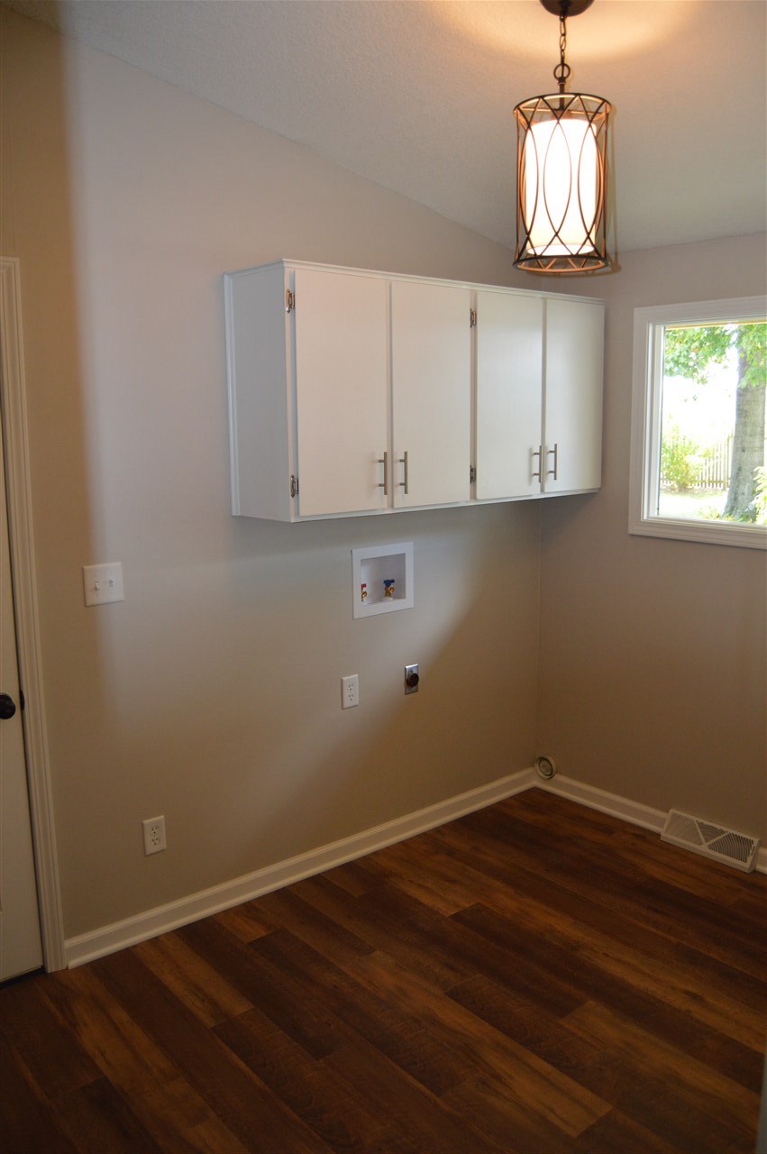 998 South Warren Road Huntington, IN 46750 - Photo 22 of 24 Gallery Image 22