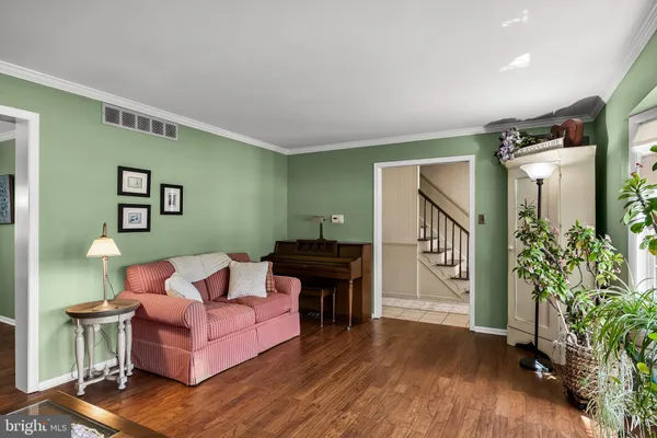 $574,900 | 725 Cornwallis Drive, Mount Laurel, NJ 08054