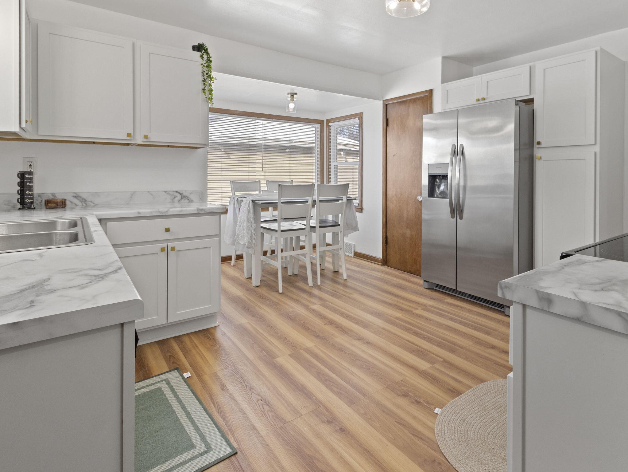 3893 North 40th Street Milwaukee, WI 53216 - Photo 6 of 41 Kitchen