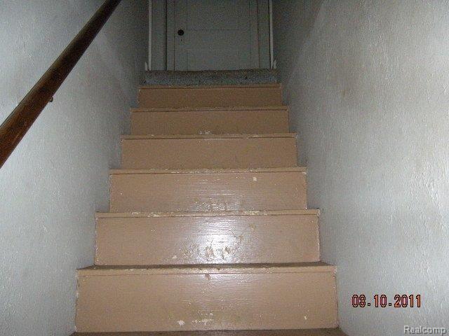 6752 Beech Daly Road Taylor, MI 48180 - Photo 11 of 14 2nd Floor Stairs