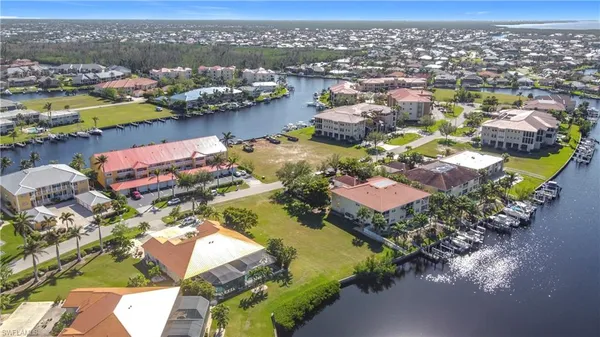 $329,000 | 3227 Purple Martin Drive, Punta Gorda, FL 33950