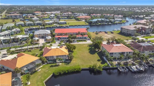 $329,000 | 3227 Purple Martin Drive, Punta Gorda, FL 33950