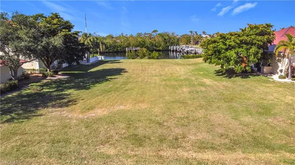 $329,000 | 3227 Purple Martin Drive, Punta Gorda, FL 33950