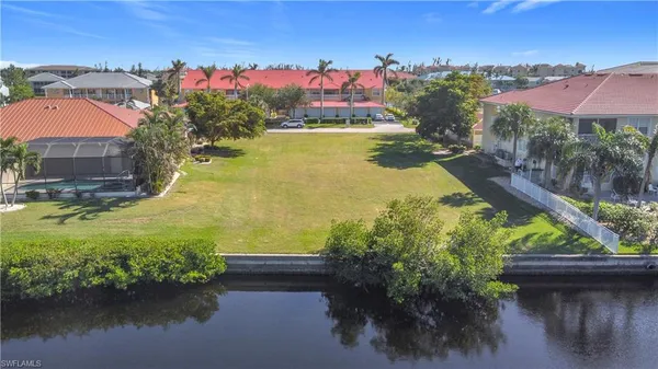 $329,000 | 3227 Purple Martin Drive, Punta Gorda, FL 33950