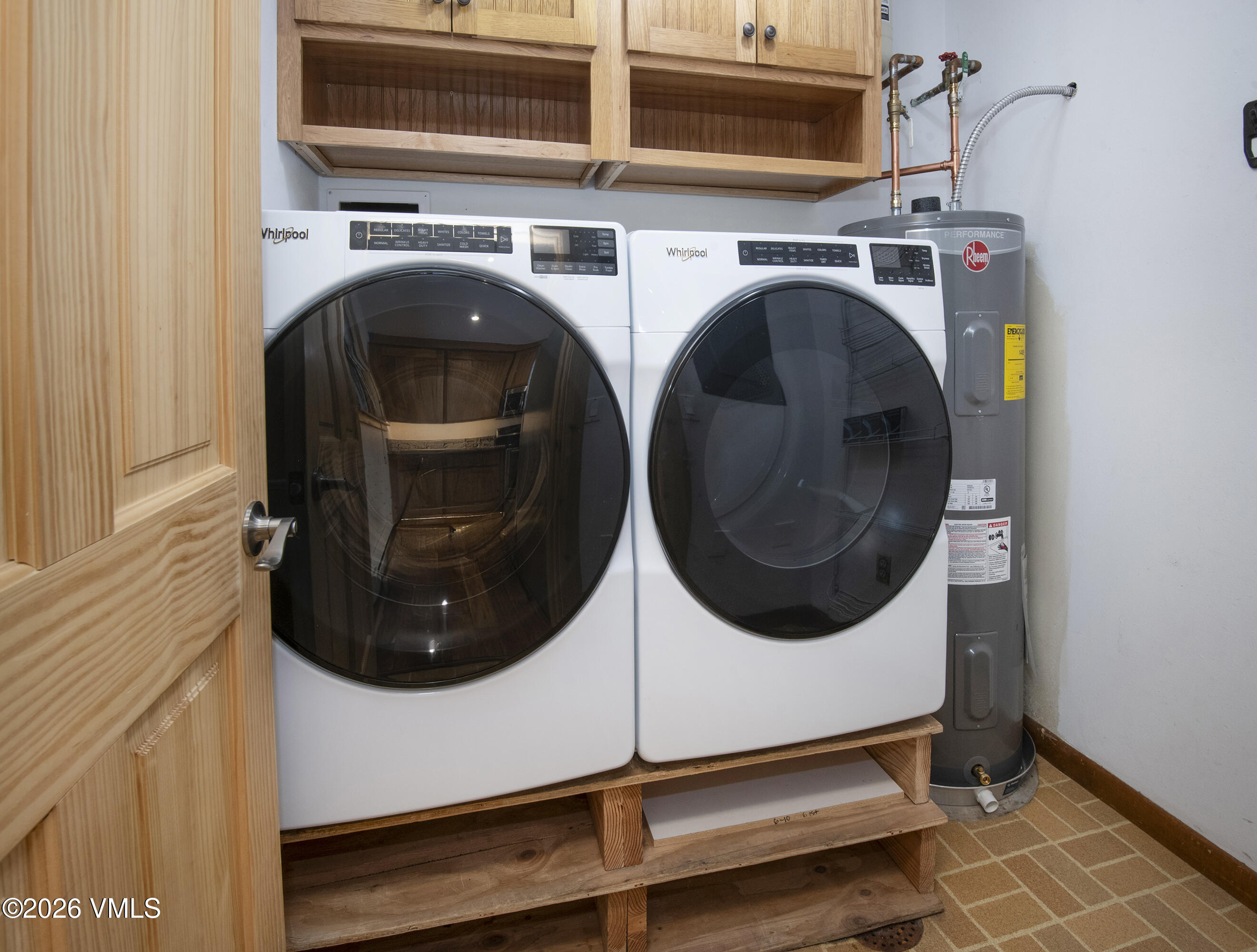 2355 Old Trail Road, Unit 3 Avon, CO 81620 - Photo 10 of 34 a utility room with dryer and washer