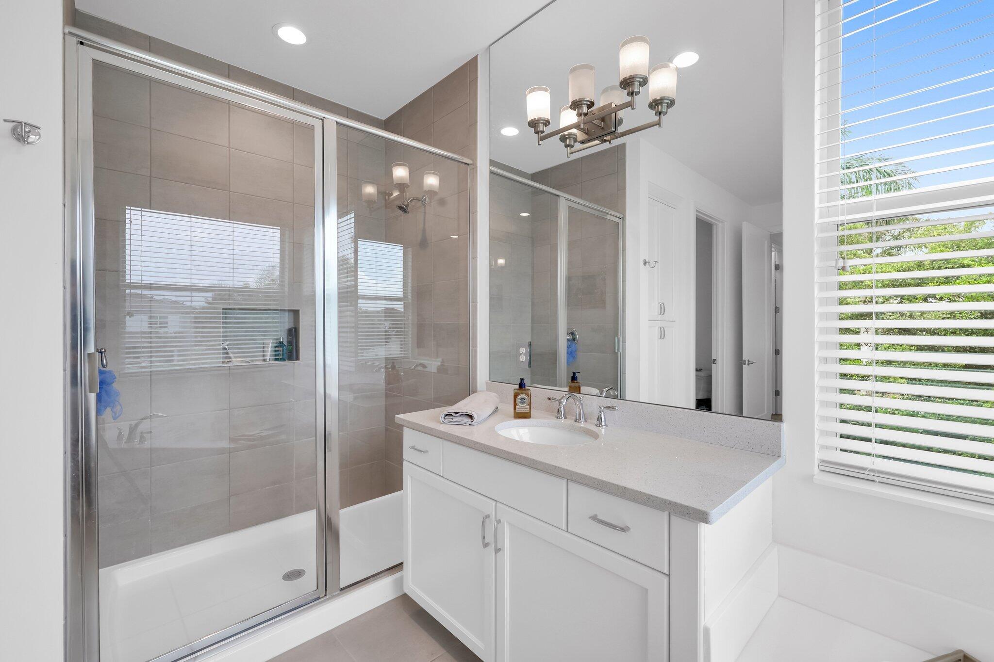 15356 Blue River Road Delray Beach, FL 33446 - Photo 32 of 71 Primary Bath