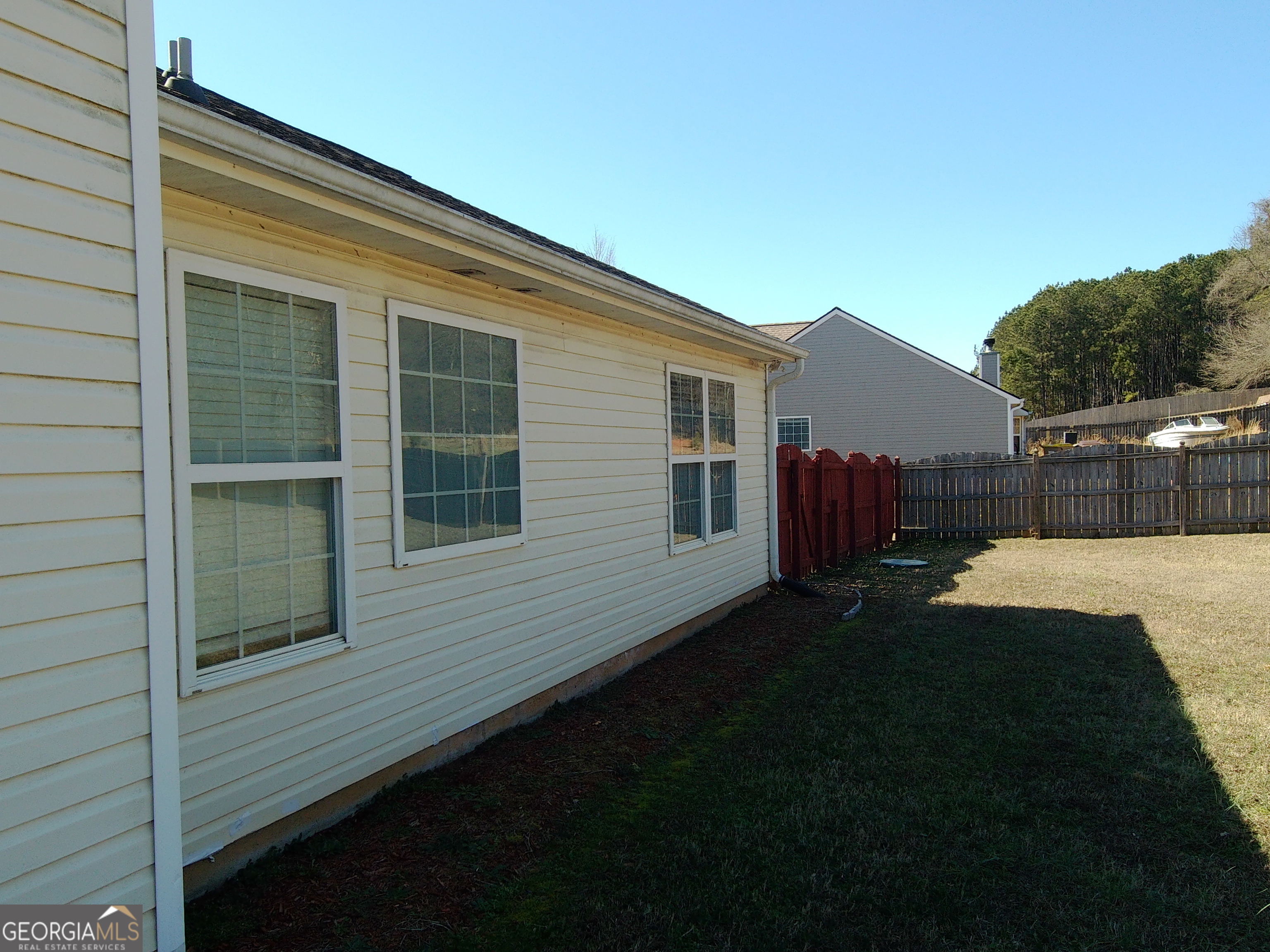 907 Downing Drive Bethlehem, GA 30620 - Photo 4 of 26 a view of backyard with seating space