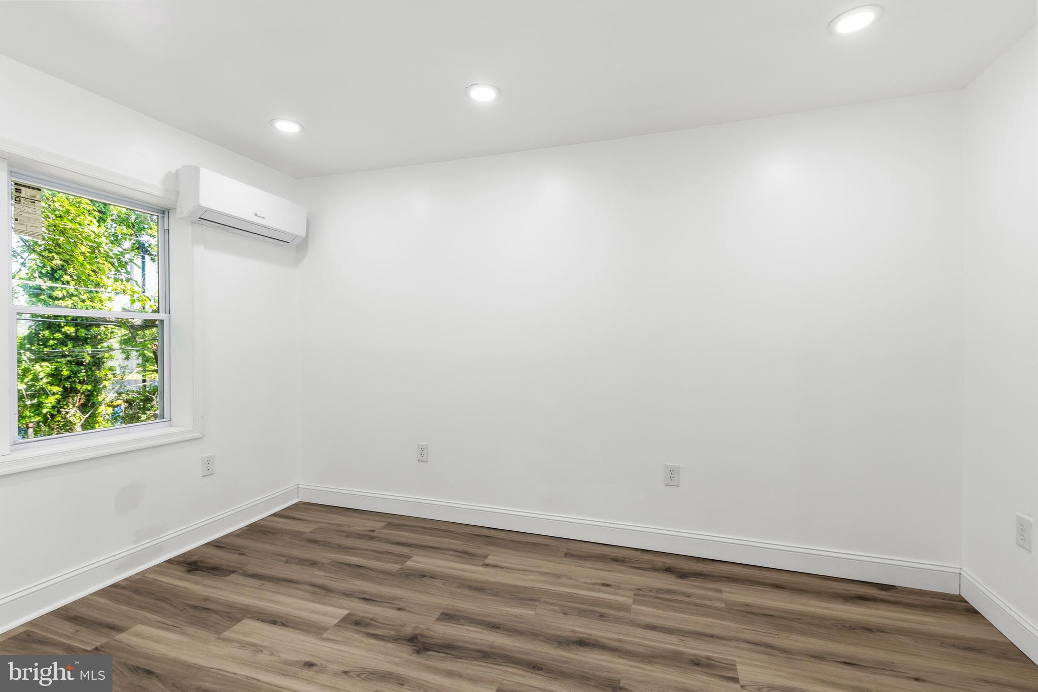 1415 Ridley Avenue Chester, PA 19013 - Photo 14 of 24