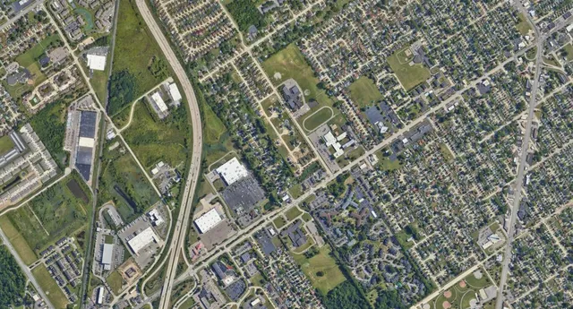 $600,000 | 15468 Northline Road, Southgate, MI 48195