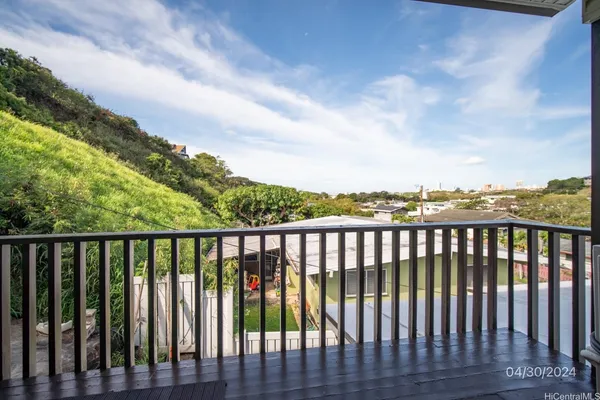 $2,900 | 1483 Mahiole Street, Unit B, Honolulu, HI 96819