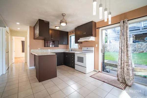 $2,900 | 1483 Mahiole Street, Unit B, Honolulu, HI 96819