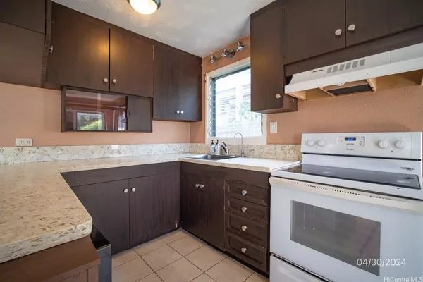 $2,900 | 1483 Mahiole Street, Unit B, Honolulu, HI 96819