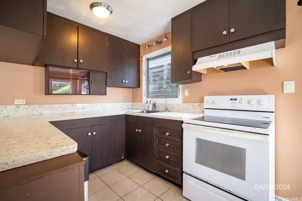 $2,900 | 1483 Mahiole Street, Unit B, Honolulu, HI 96819