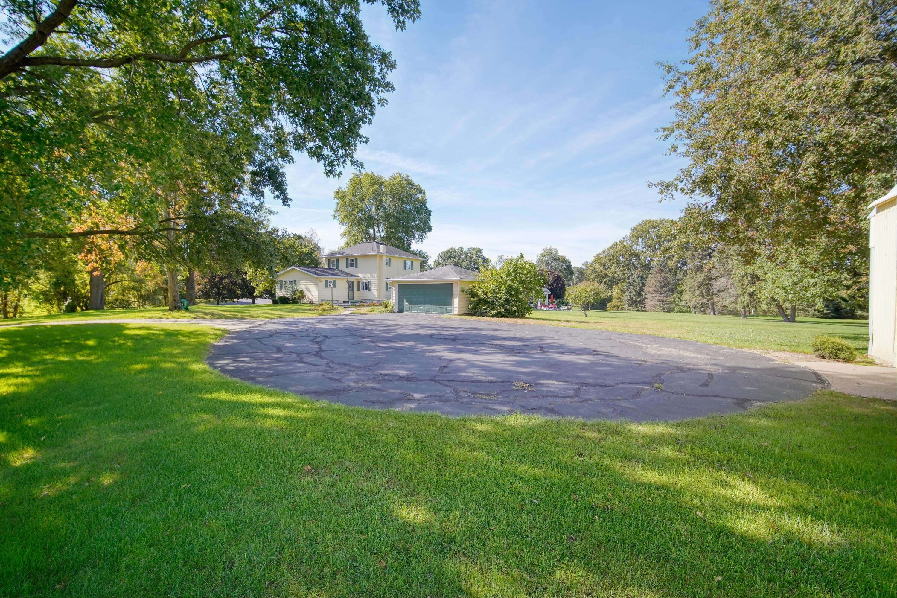 350 Case Road Brooklyn, MI 49230 - Photo 3 of 32 DSC02549