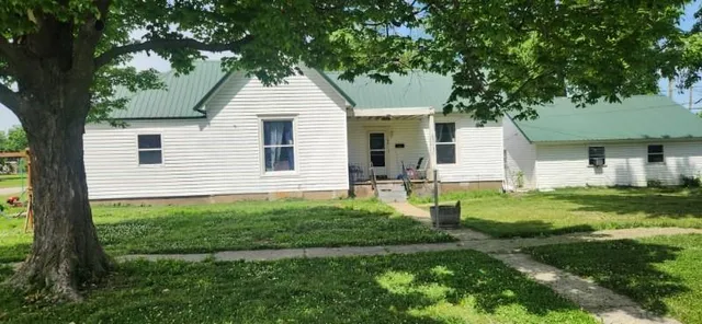 $132,500 | 246 East 14th Street, Baxter Springs, KS 66713
