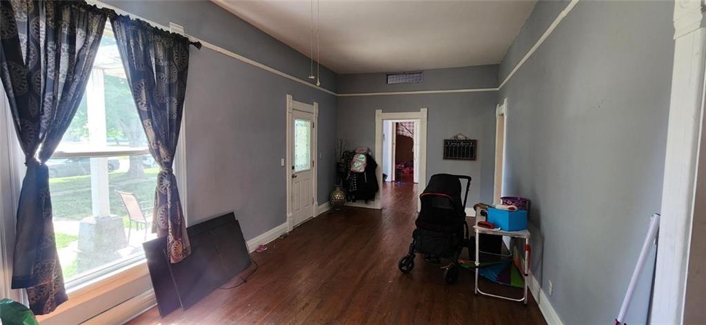 246 East 14th Street Baxter Springs, KS 66713 - Photo 3 of 27