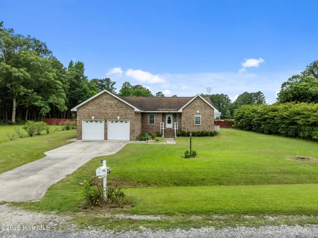 $268,500 | 102 Carls Woods Drive, Pinetown, NC 27865