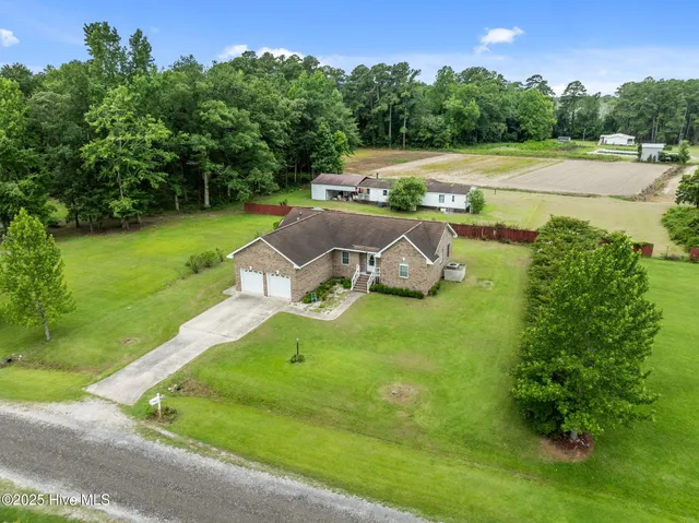 $268,500 | 102 Carls Woods Drive, Pinetown, NC 27865