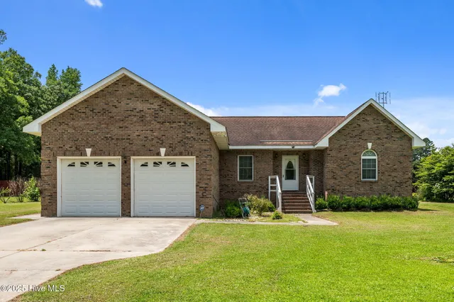 $268,500 | 102 Carls Woods Drive, Pinetown, NC 27865