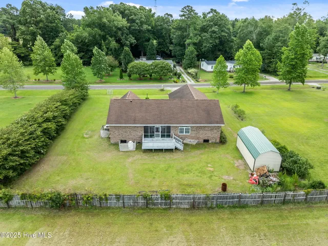 $268,500 | 102 Carls Woods Drive, Pinetown, NC 27865