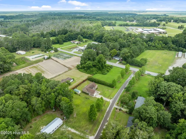 $268,500 | 102 Carls Woods Drive, Pinetown, NC 27865