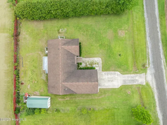 $268,500 | 102 Carls Woods Drive, Pinetown, NC 27865