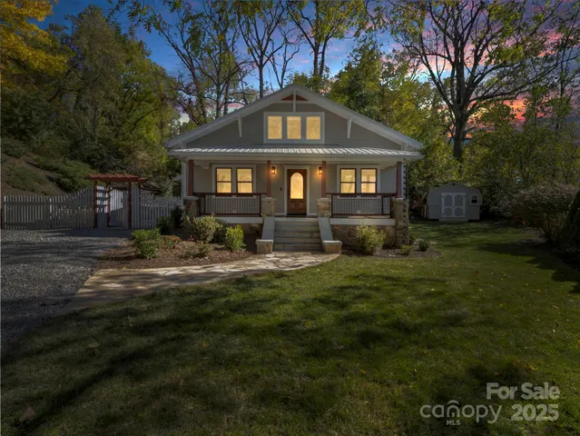 $599,000 | 26 Governors View Road, Asheville, NC 28805