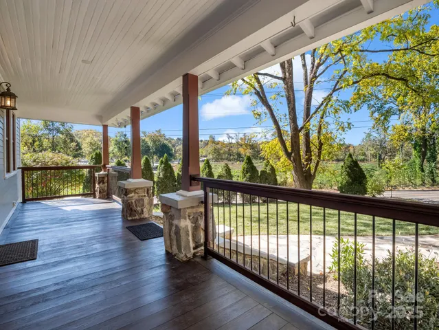 $599,000 | 26 Governors View Road, Asheville, NC 28805