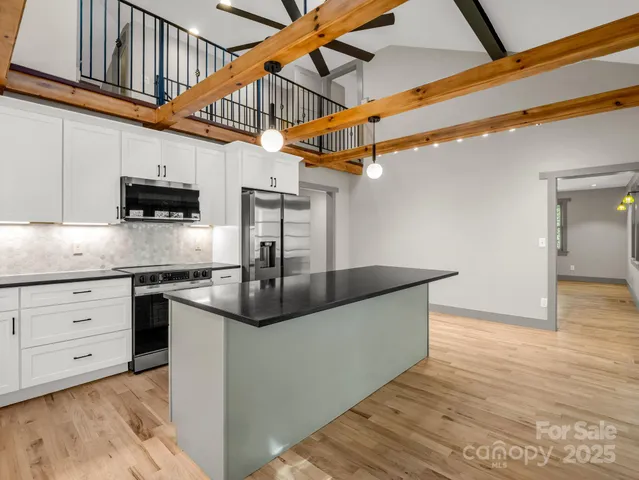 $599,000 | 26 Governors View Road, Asheville, NC 28805