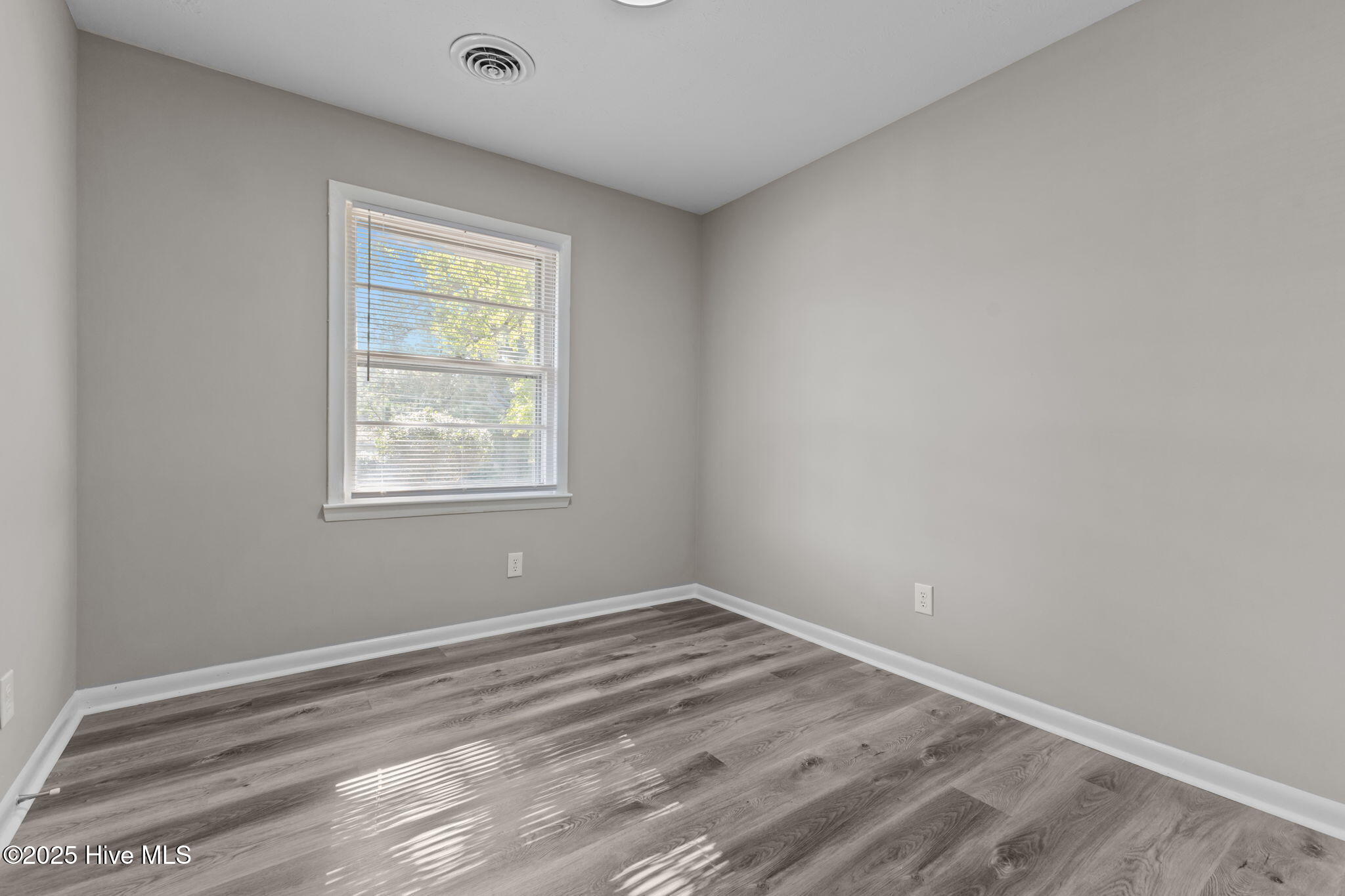 1102 Danbury Road Fayetteville, NC 28311 - Photo 21 of 27 12-web-or-mls-AZ3A0888