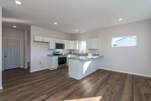 $599,900 | 3117-3119 Noble Drive, Mankato, MN 56001