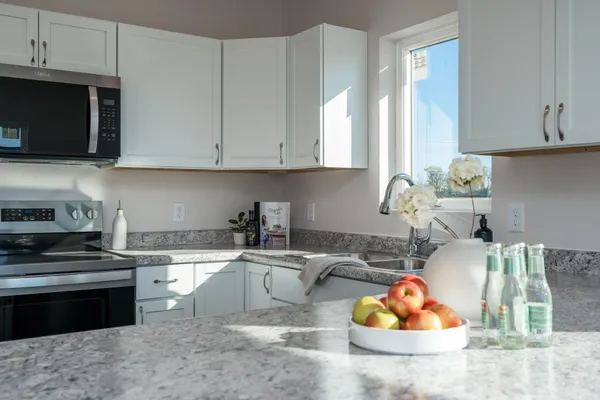 $599,900 | 3117-3119 Noble Drive, Mankato, MN 56001