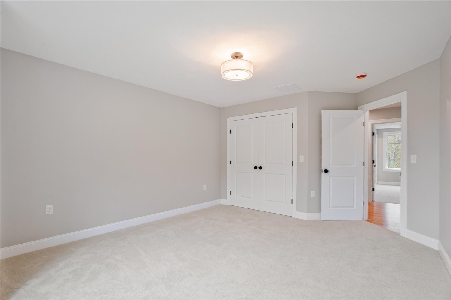 519 Mendon Road, Unit 2 Attleboro, MA 02703 - Photo 11 of 22 Gallery Image 11