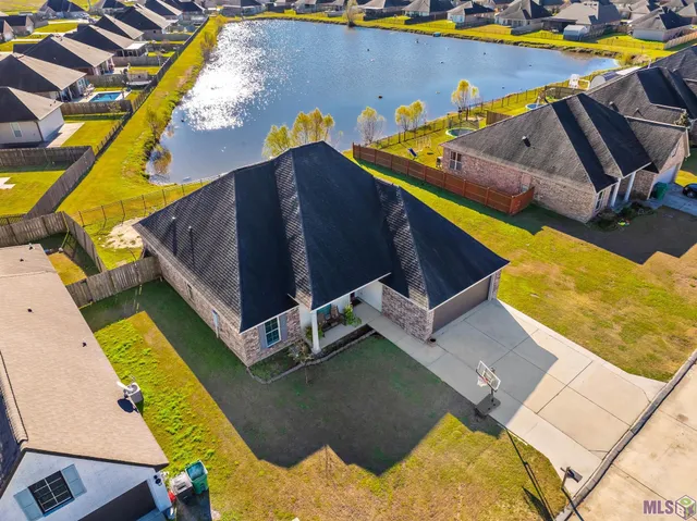 $265,000 | 121 Carriage Way, Thibodaux, LA 70301